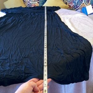 Gap women’s black dress size L in excellent condition
